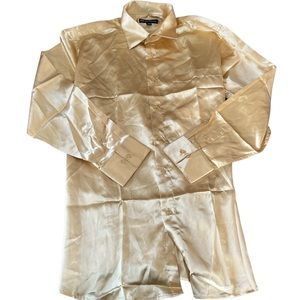 Men’s silky dress shirt